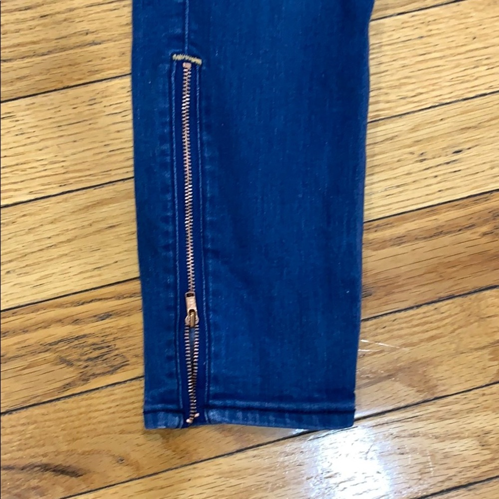 Jeans - Picture 3 of 4